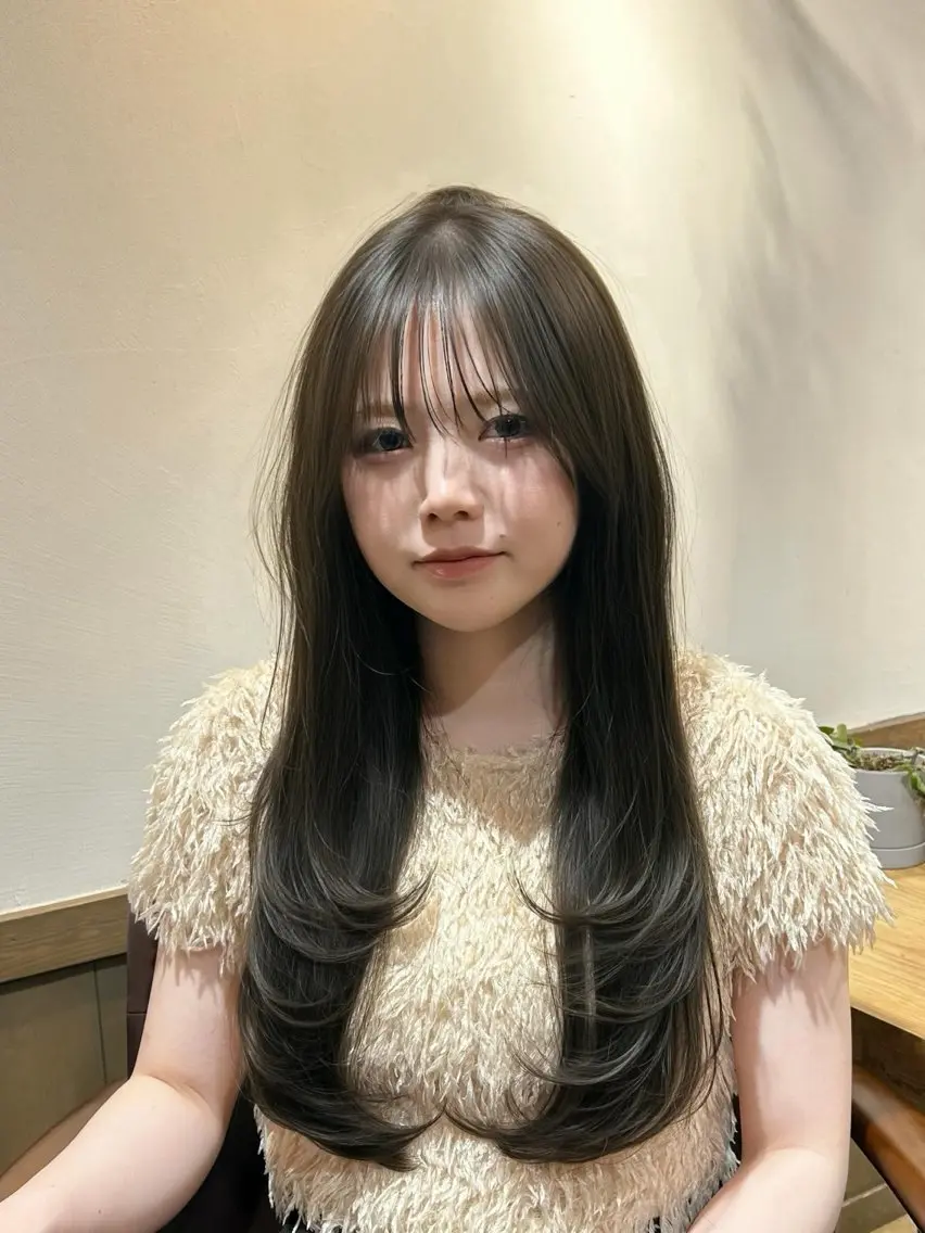 ロング カラー ヘアアレンジ 透明感カラー グレージュ オリーブグレージュ オリーブグレー ハイレイヤー カット ヘアカラー 🫧レイヤー／透明感 🫧Ryuseiのヘアスタイル
