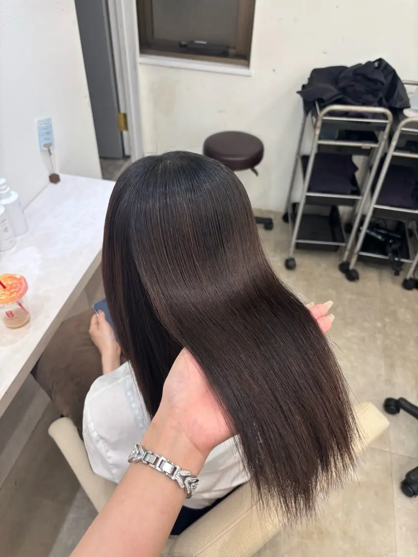 ロング 縮毛矯正 Core茶屋町 HINATAのヘアスタイル