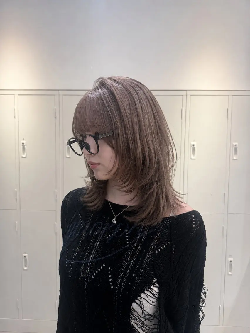 ミディアム 顔周りカット レイヤーカット カット ヘアカラー 盛れるレイヤー🧡 飯田亘貴のヘアスタイル