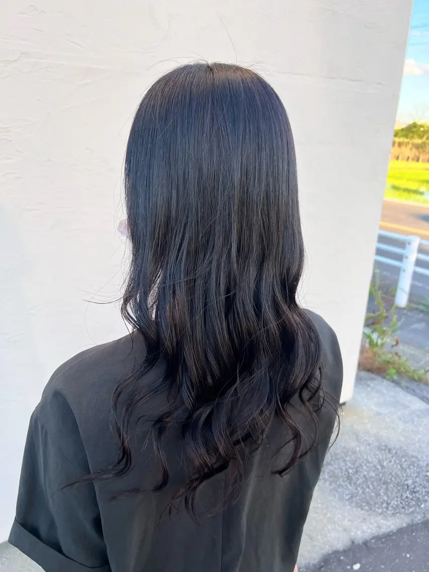 ロング カラー カット 縮毛矯正 トリートメント 田中 愛音のヘアスタイル
