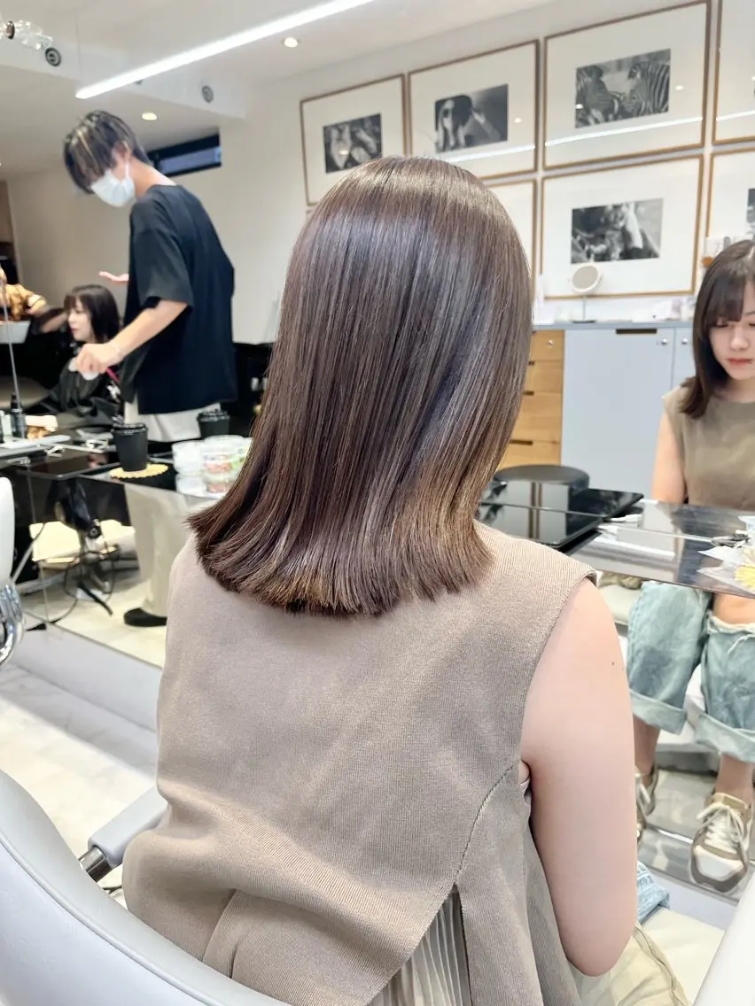 ミディアム 切りっぱなしボブ ボブ メンズ眉毛サロン⚪️ マユクリア北千住西口の眉毛・アイブロウイメージ