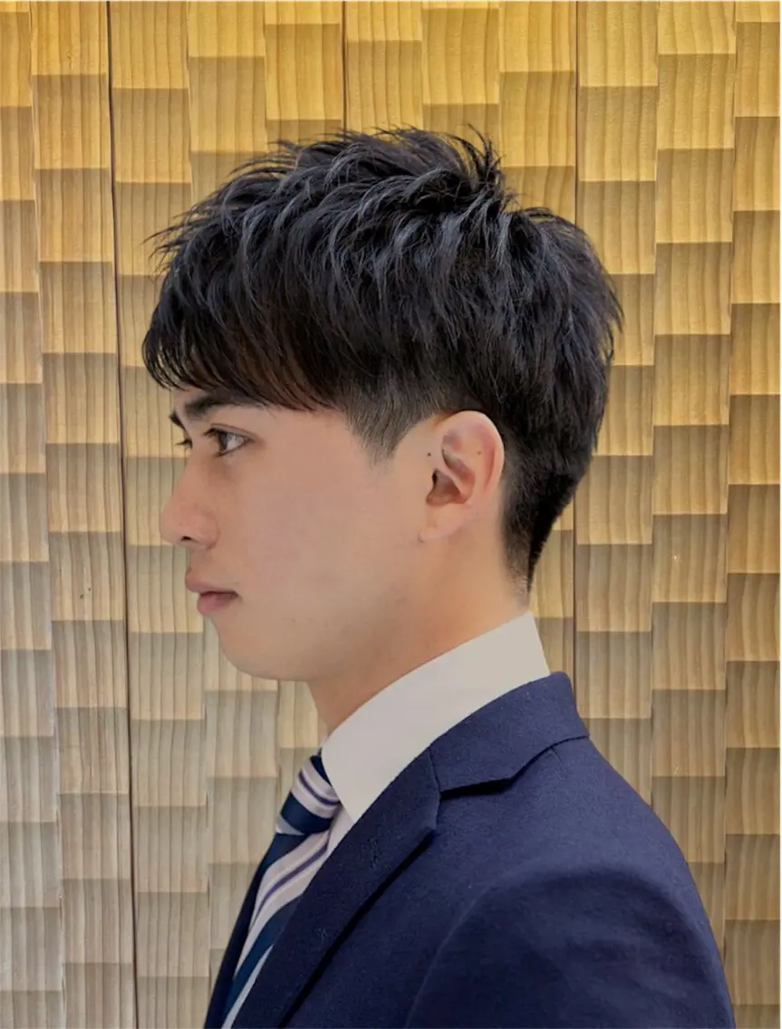 ショート メンズ✂️レディス 岩井勇磨のヘアスタイル