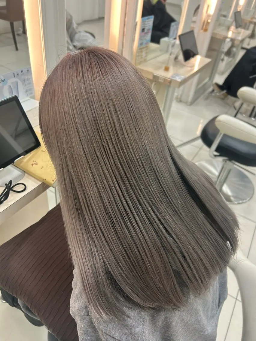 ロング カラー ショートボブ バレイヤージュ ベージュカラー ブリーチ ケアブリーチ 髪質改善/艶カラー/ メンズパーマ/鈴木のヘアスタイル