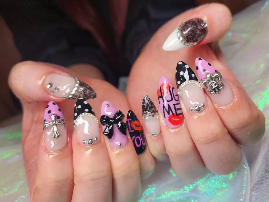 ネイル ハンドネイル 💜bora .のネイルデザイン