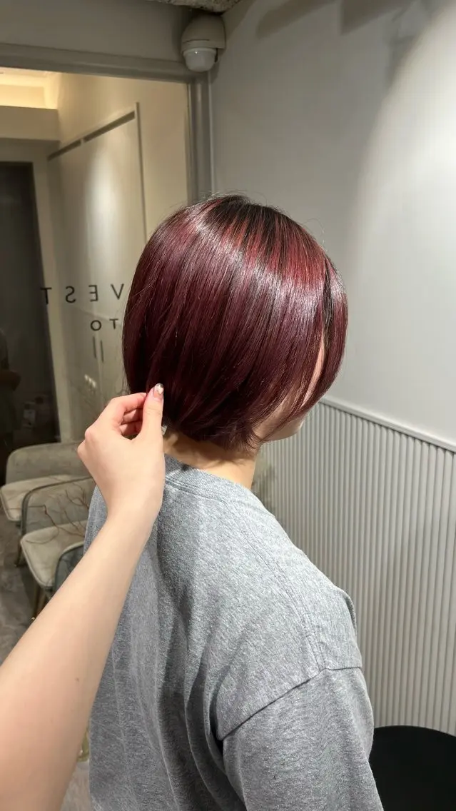 ショート カラー ブリーチ レッドカラー 髪質改善 トリートメント LOVEST Rihoのヘアスタイル