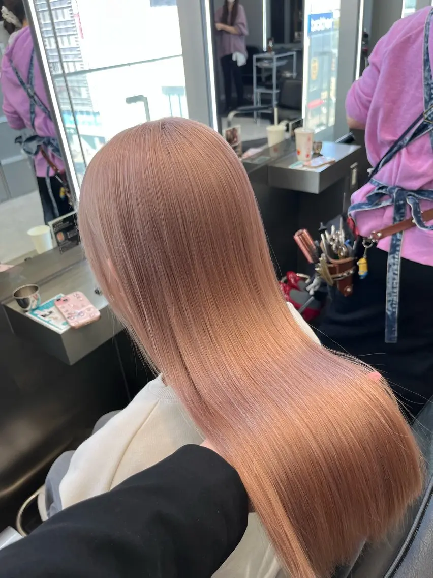 ロング カラー ヘアアレンジ ベージュカラー ブリーチ ピンクカラー ピンクベージュ ヘアカラー トリートメント ヘアセット ハイトーン/透明感 髪質改善/rinaのヘアスタイル