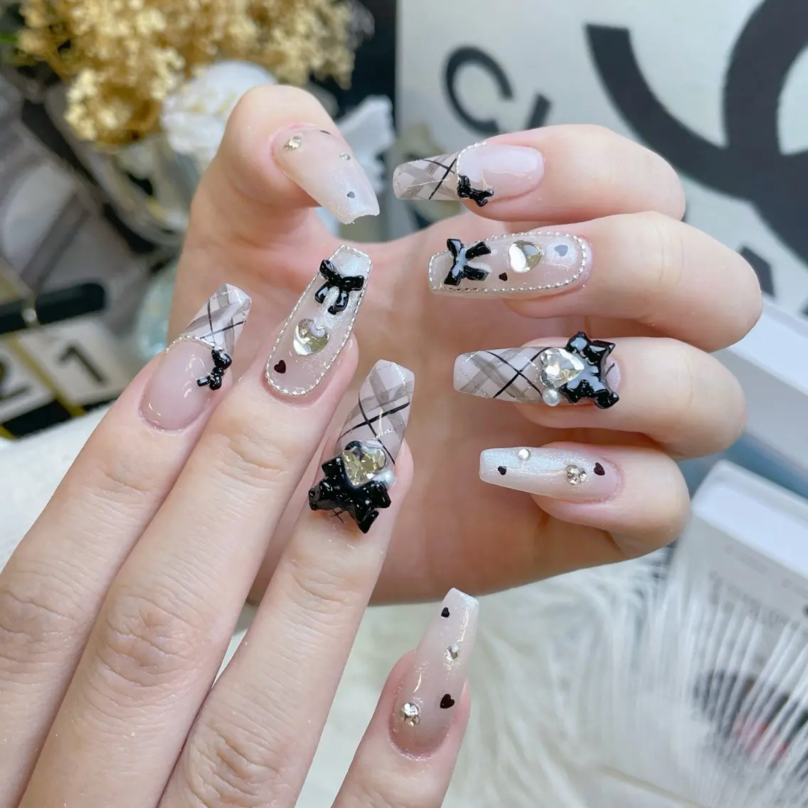 ネイル クリアネイル ハート キラキラネイル 韓国ネイル マグネットネイル ハンドネイル princess スカルプ専門店のネイルデザイン