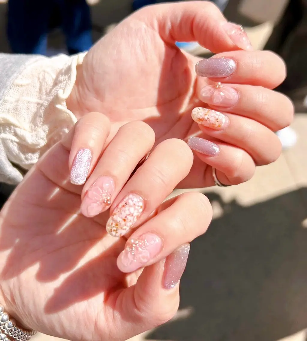 ネイル 桜ネイル ハンドネイル ハンドケア 💫ゆか_ Nailartistのネイルデザイン