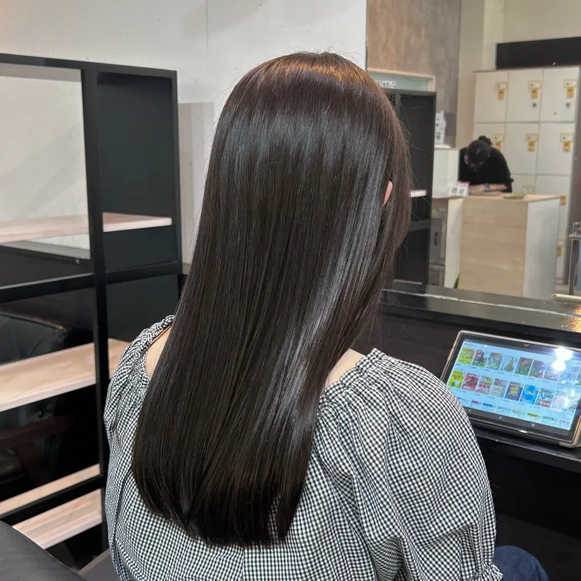 ロング カラー ヘアカラー トリートメント 透明感カラー 髪質 改善 Wカラー原心愛のヘアスタイル