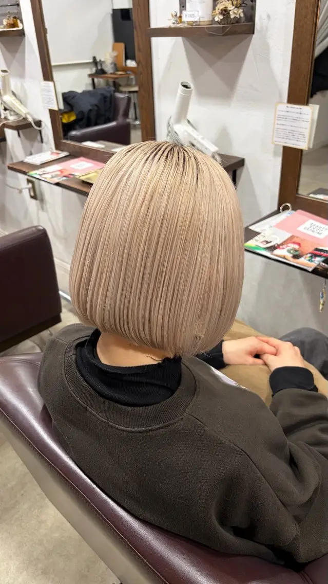 ミディアム カラー Iris. Yuuのヘアスタイル