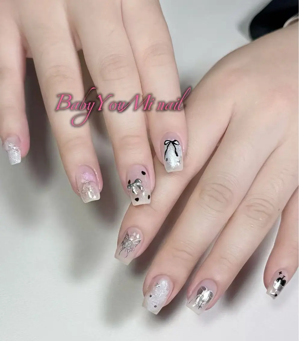 ネイル オーロラネイル フラワーネイル フットネイル フレンチネイル ジェルネイル ハンドネイル BabyYouMi nailのネイルデザイン