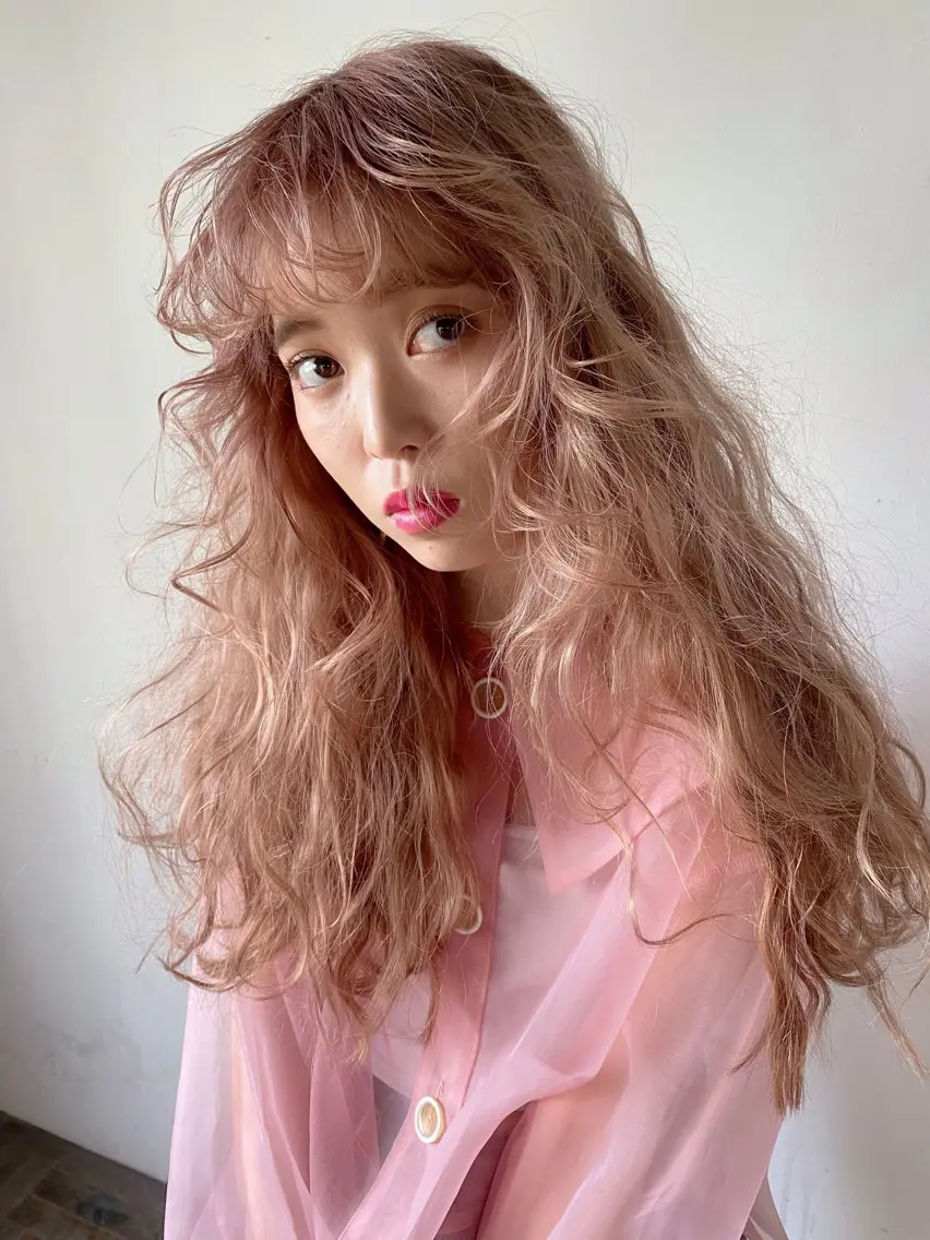 ロング カラー 只野 真衣のヘアスタイル