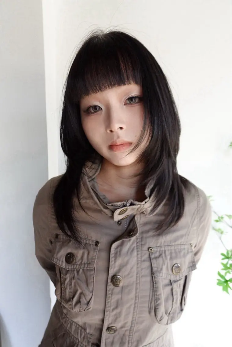 ミディアム ヘアカラー 関井 海愛のヘアスタイル