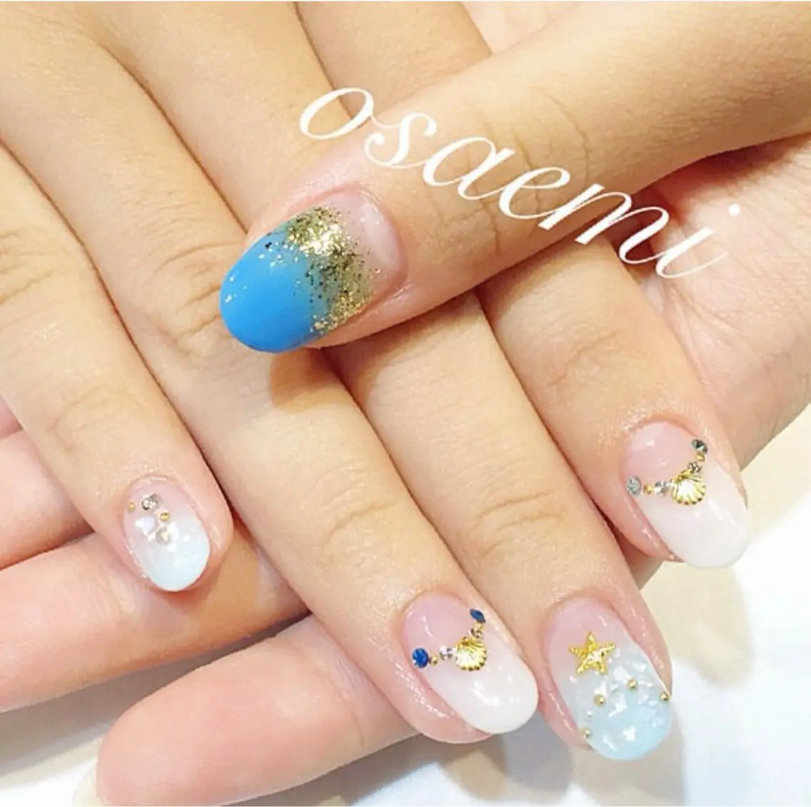 ネイル チークネイル フラッシュネイル フレンチネイル グラデーション ラメ(グリッター) ハンドネイル osa emiのネイルデザイン