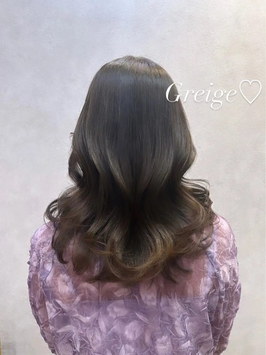 ミディアム カラー ヘアアレンジ 透明感カラー グレージュ 韓国風ヘア レイヤーカット 🩷韓国ヘア/ヨシン モリ🩷Maikaのヘアスタイル
