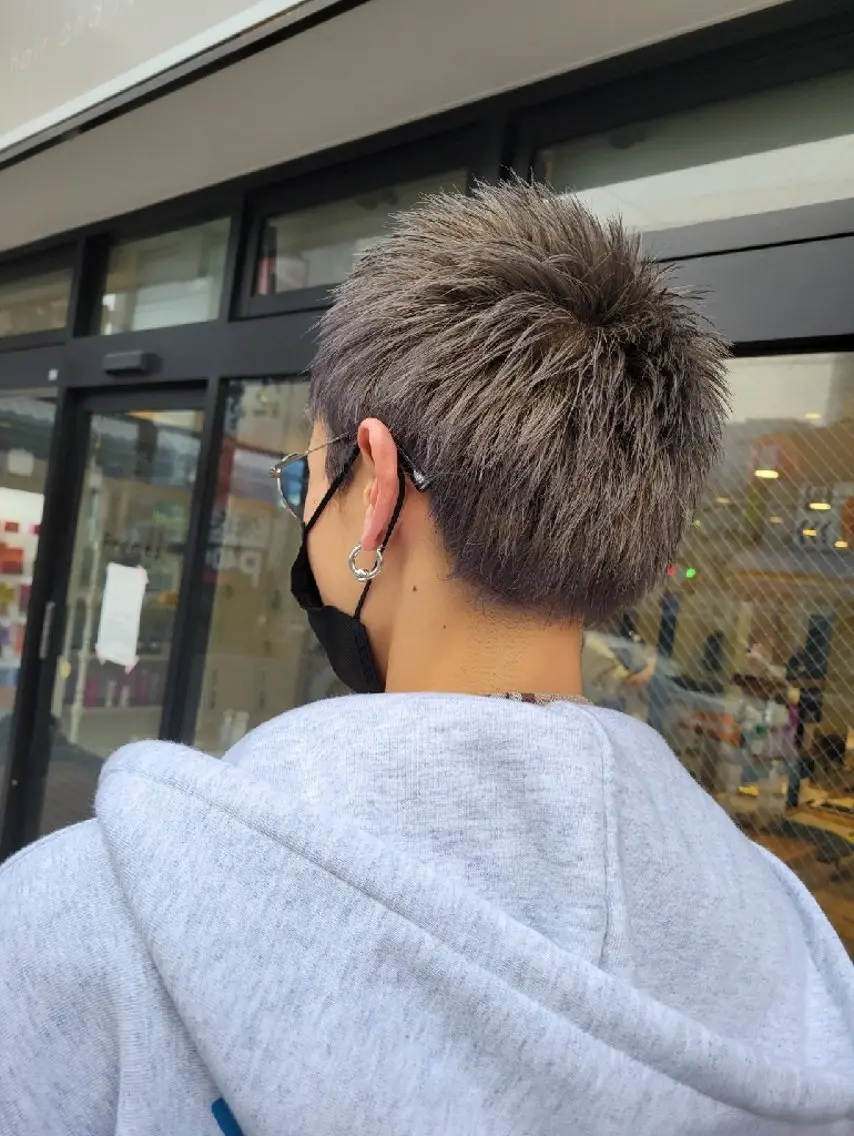 メンズ カラー メンズブリーチ メンズベリーショート アッシュ ベージュカラー ブリーチ メンズ/ショート /山田譲治✂️のヘアスタイル