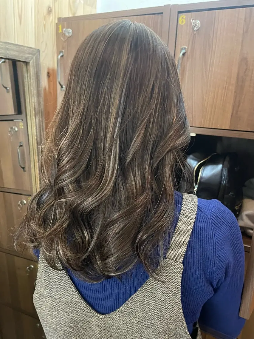 ロング カラー 大村 日向子のヘアスタイル