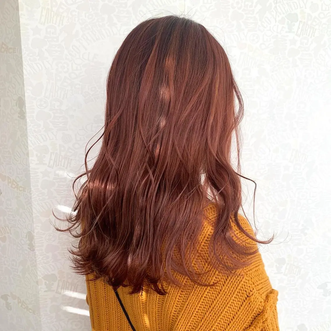 セミロング カラー ブリーチ ブラウンカラー ダブルカラー オレンジ オレンジブラウン ムラヨシ ショータのヘアスタイル