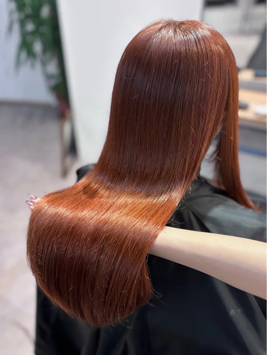 ロング カラー ブラウンカラー オレンジ オレンジブラウン ユカ🎀韓国レイヤー /縮毛矯正/艶カラーのヘアスタイル