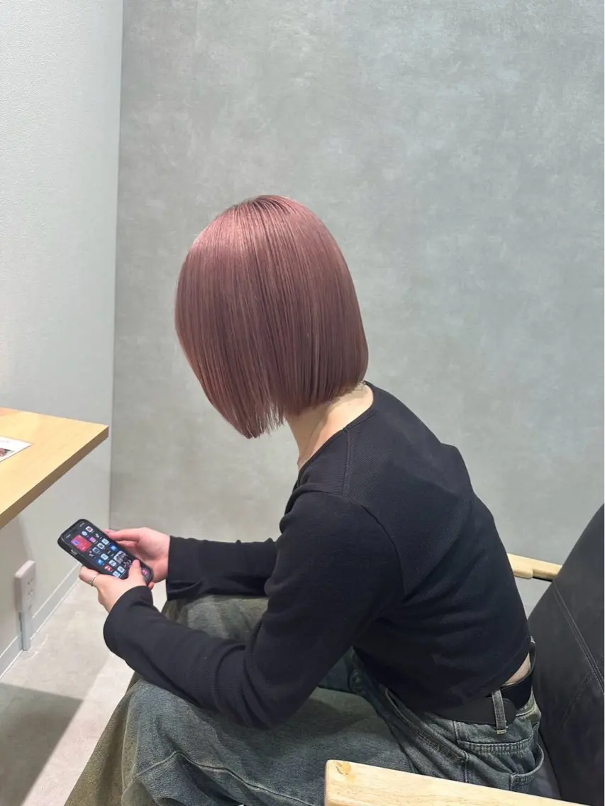 ミディアム カット ヘアカラー 小寺 唯希のヘアスタイル