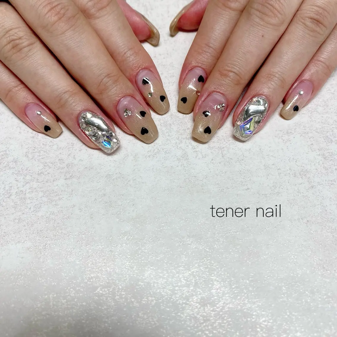 ネイル ハート ホログラムネイル ハンドネイル テネルネイル tener nailのネイルデザイン