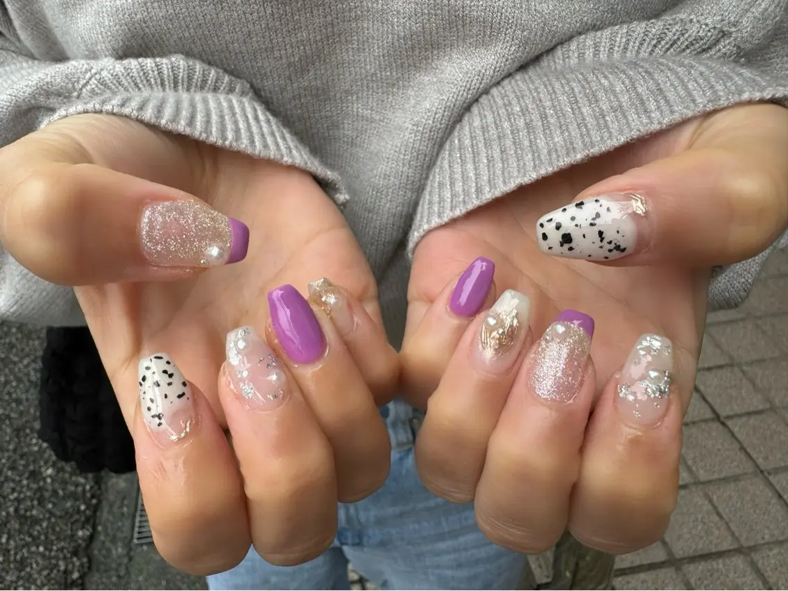 ネイル LAVISH 大和店 emi･:*+のネイルデザイン