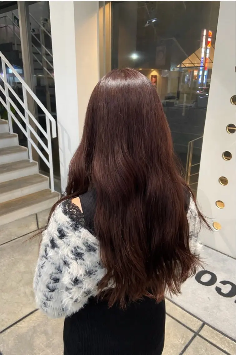 ロング カラー ブラウンカラー MINENO🌼 ブリーチ⭐️カットのヘアスタイル