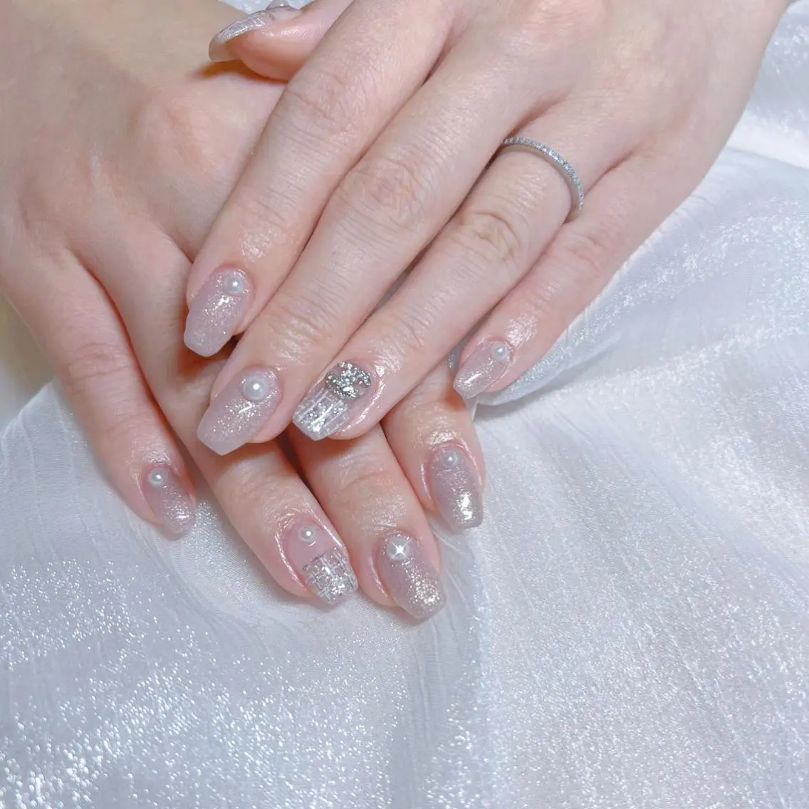 ネイル オーロラネイル フットネイル フレンチネイル ジェルネイル 韓国ネイル ハンドネイル ハンドケア 【ENサロン】 Rei🎀Nailのネイルデザイン