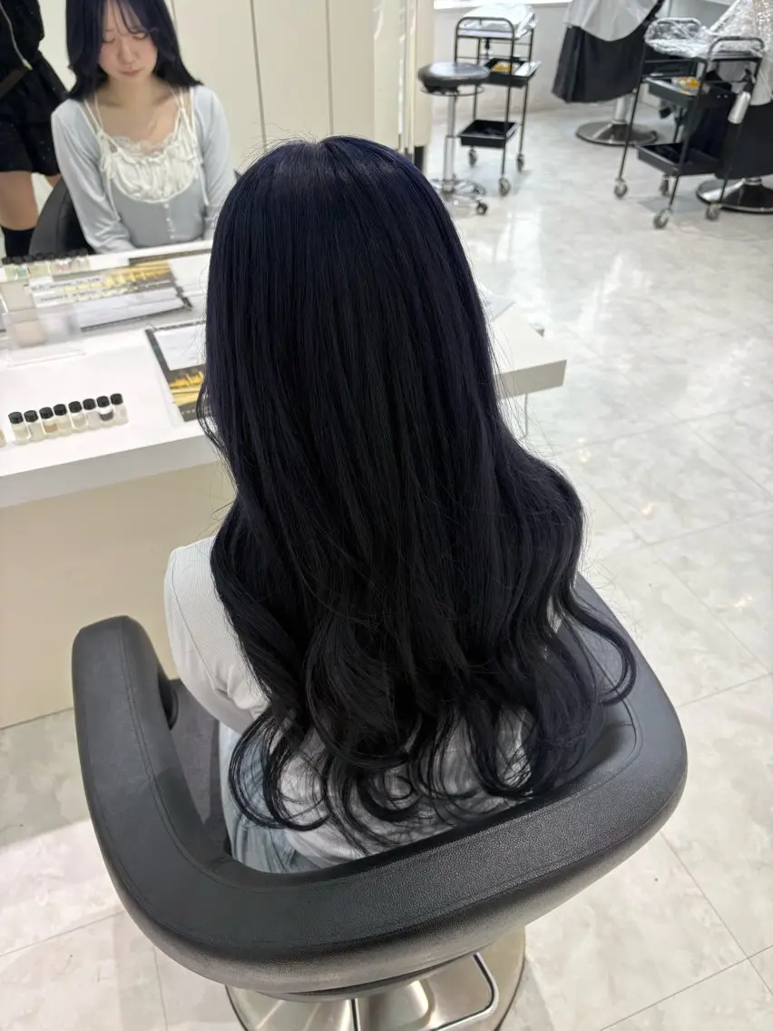 ロング カラー ヘアカラー 🤍ྀི透ける寒色 Cocoa🤍ྀིのヘアスタイル