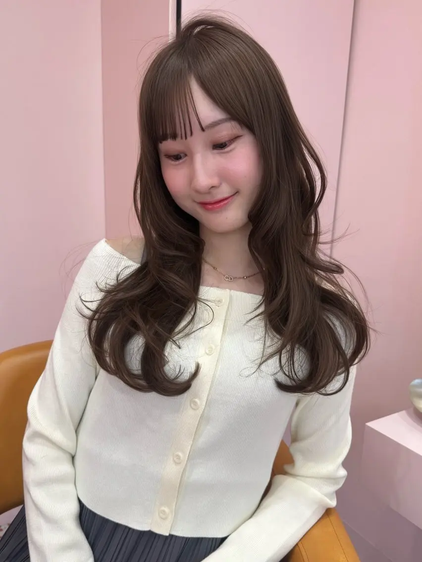 ロング くびれヘア ハッシュカット レイヤーカット 小顔カット カット ヘアカラー トリートメント 顔周り/透明感カラー REINA𓍯のヘアスタイル
