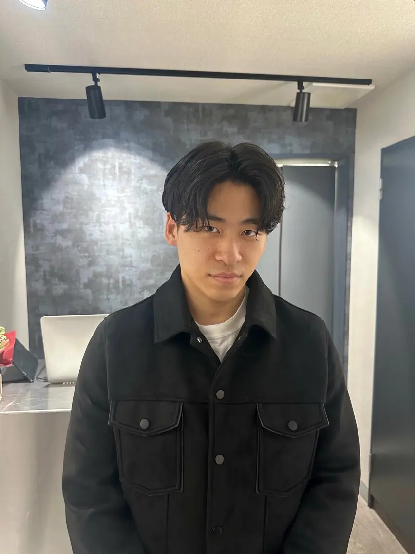 ミディアム 💈原宿指名No.1 センターパート💈のヘアスタイル