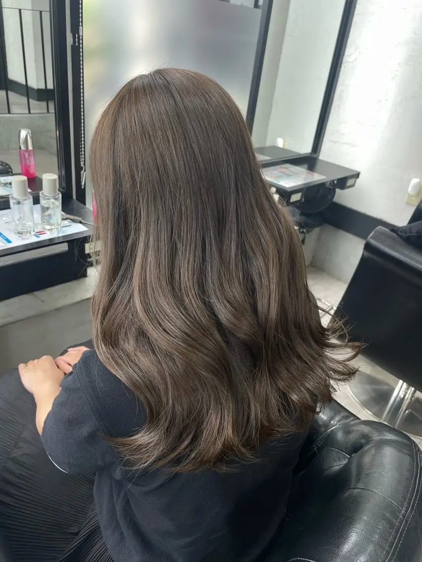 ロング カラー ブリーチ 透明感カラー ブリーチなしカラー ヘアカラー トリートメント 🎀豊橋/豊川🎀 ハイトーンうらら🎀のヘアスタイル