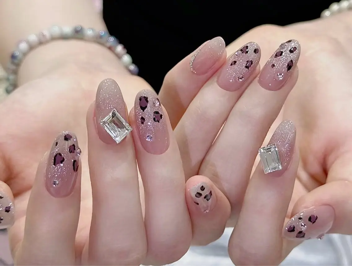ネイル オーロラネイル 長さ出し ジェルネイル 氷ネイル・うるうるネイル 韓国ネイル ハンドネイル Lumiereva nail salonのネイルデザイン