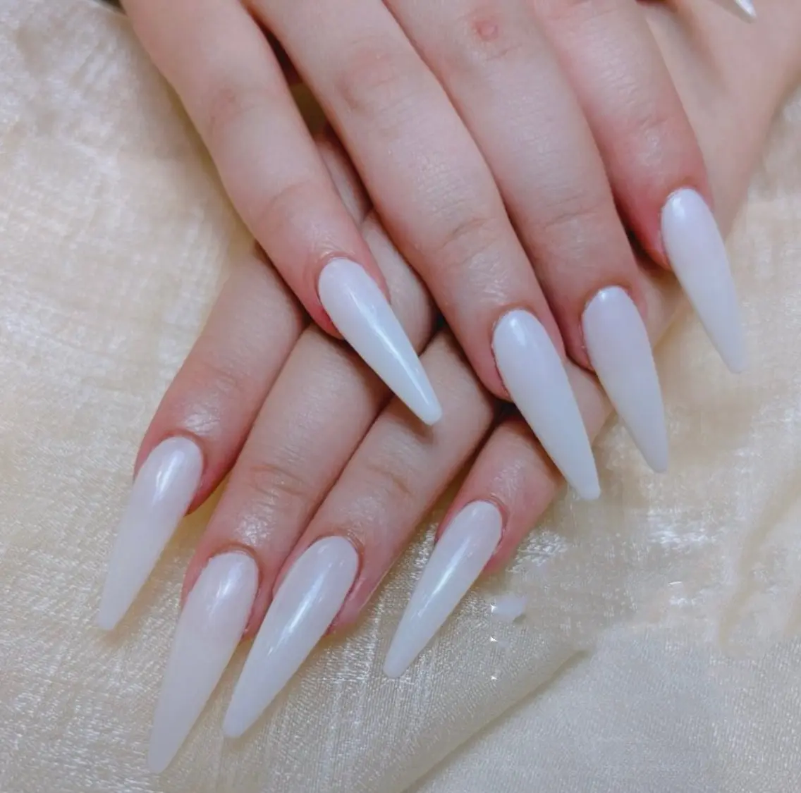 ネイル ハンドネイル H3 Nail Tsuki🦋💙のネイルデザイン
