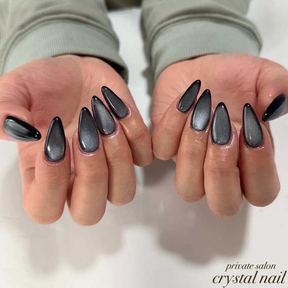 ネイル マグネットネイル Crystal Nailのネイルデザイン