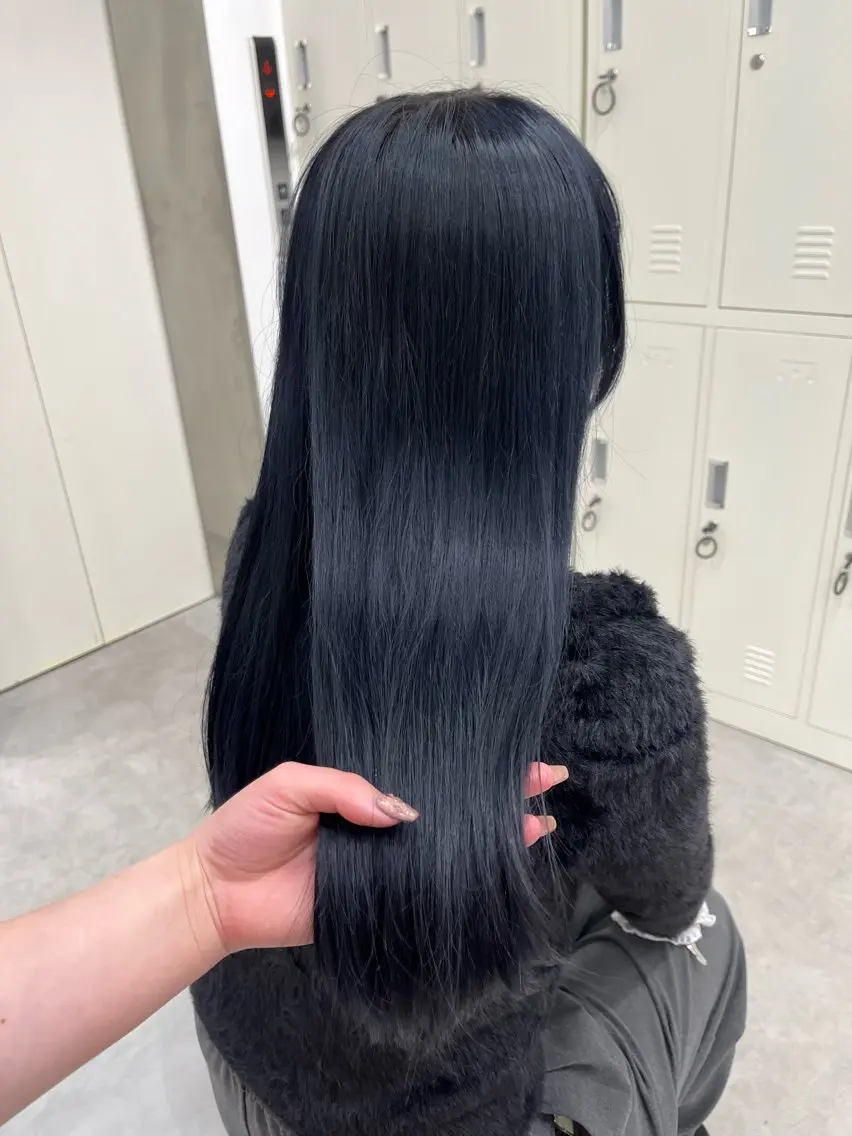 ロング カラー 黒髪 ブルーカラー ブルーブラック カット¥1100 ✂️MIUのヘアスタイル
