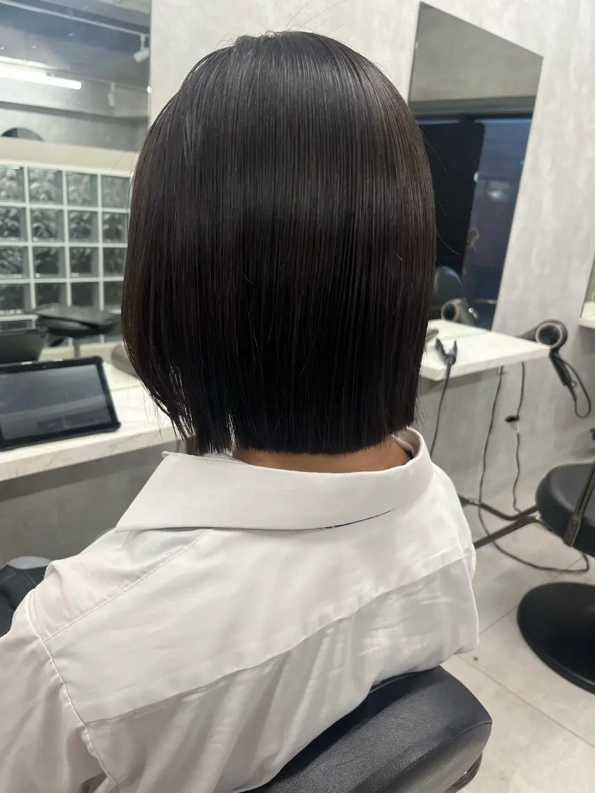 ミディアム パーマ ボブレイヤー ボブ レイヤーカット 縮毛矯正 anon Loemのヘアスタイル