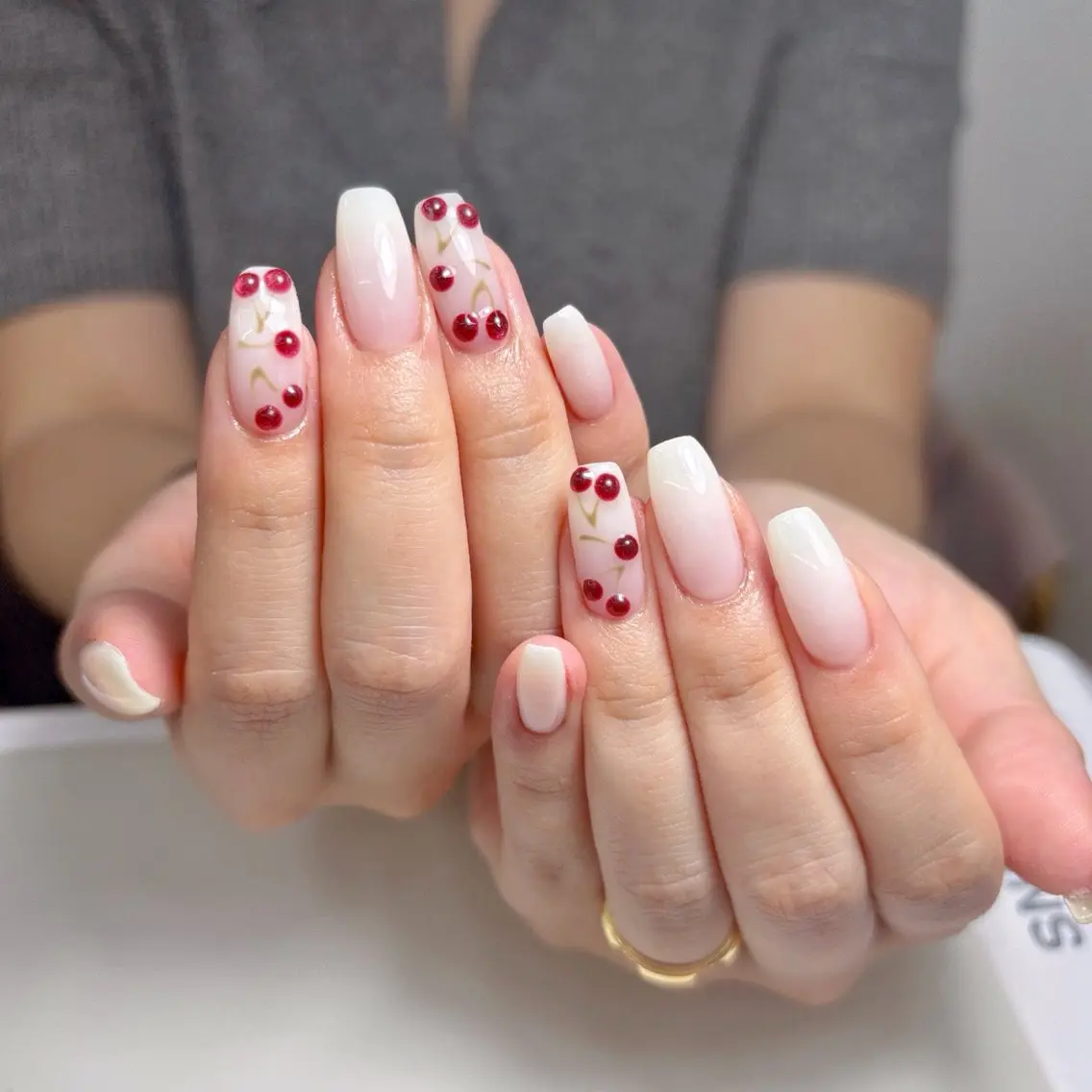 ネイル MOON nailsのネイルデザイン