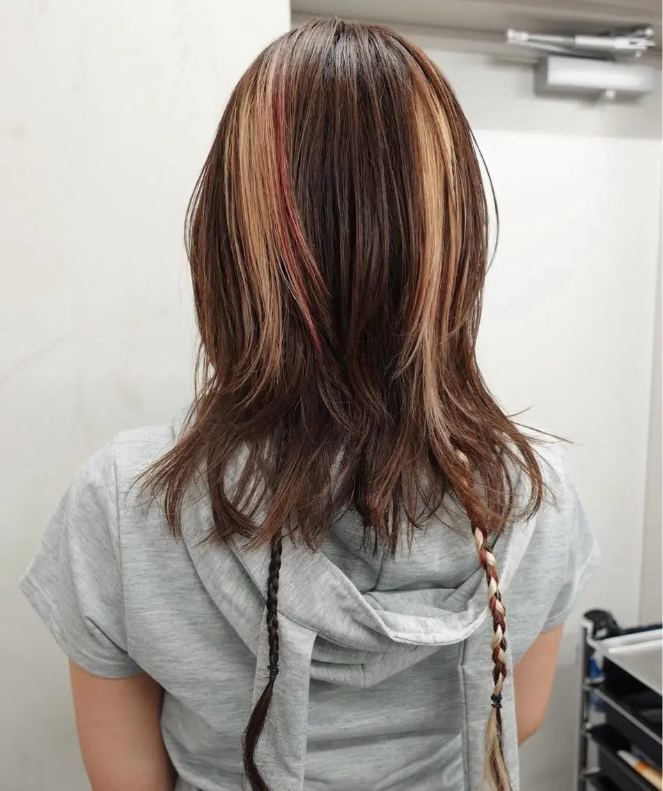 【design color】ポイントブリーチ+カラーの写真