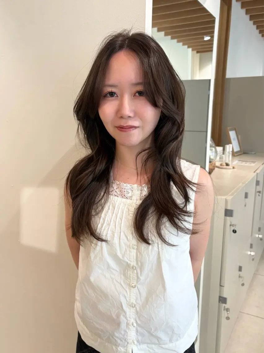 ロング カラー ブリーチ ダブルカラー ブリーチなしカラー オリーブカラー 韓国風ヘア ヘアカラー トリートメント 似合わせ🪽 riona🫧のヘアスタイル