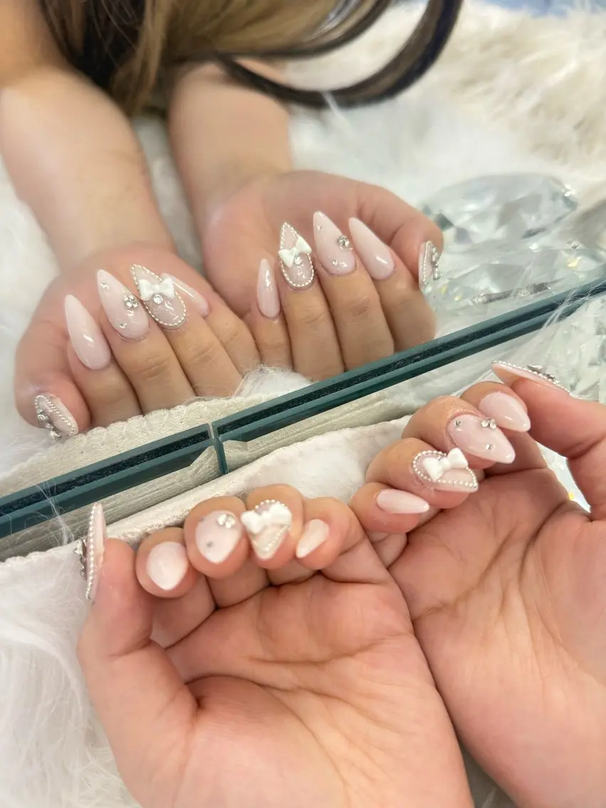 ネイル lavia 🦋 RURIのネイルデザイン