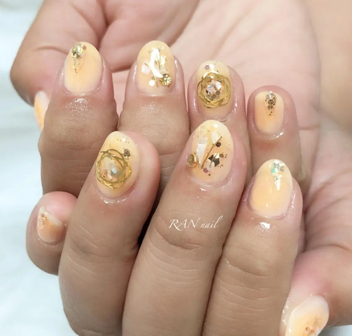 ネイル オーロラネイル フラワーネイル フットネイル キラキラネイル オフィスネイル ハンドネイル フットネイル RAN nailのネイルデザイン