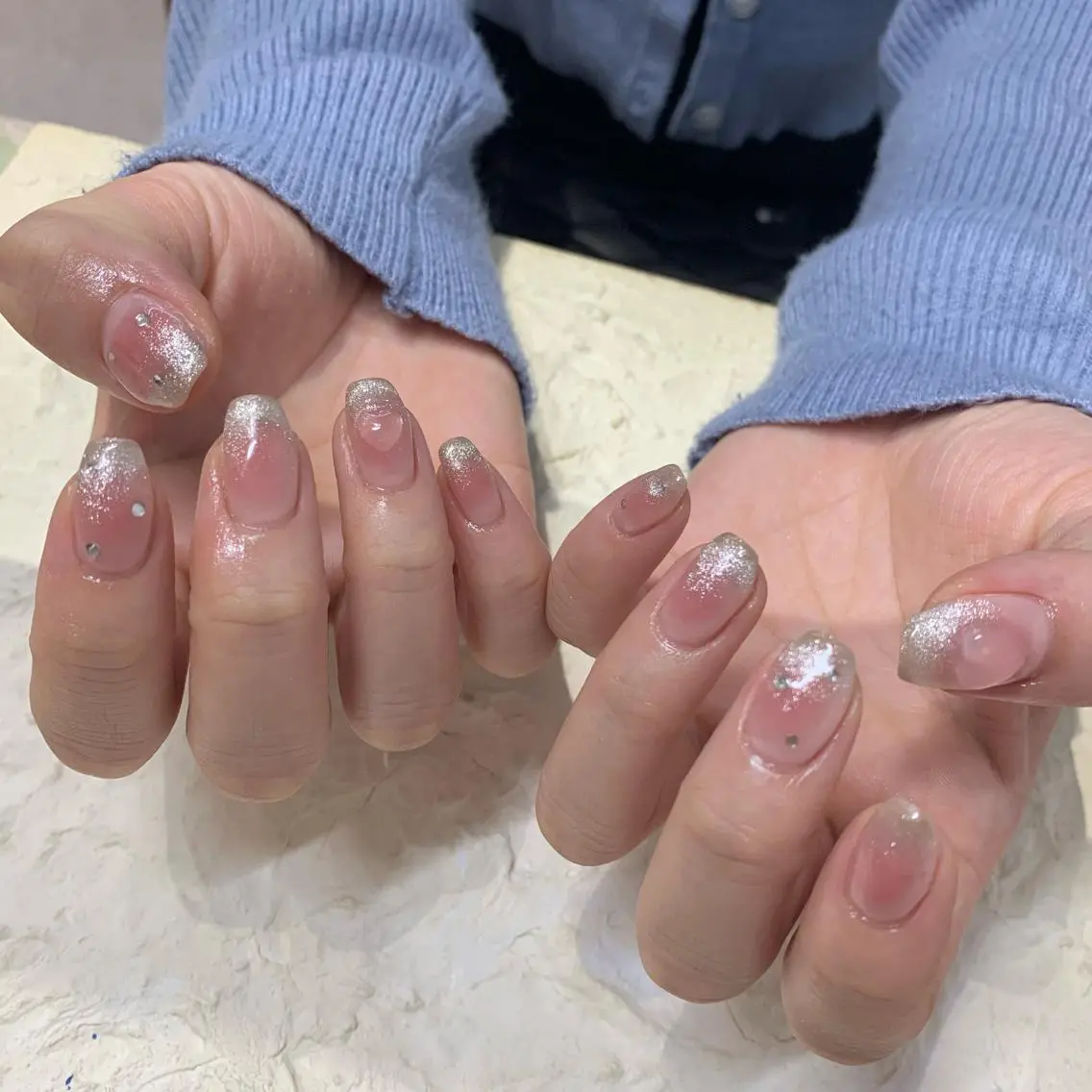 ネイル チークネイル マキノ ユイのネイルデザイン