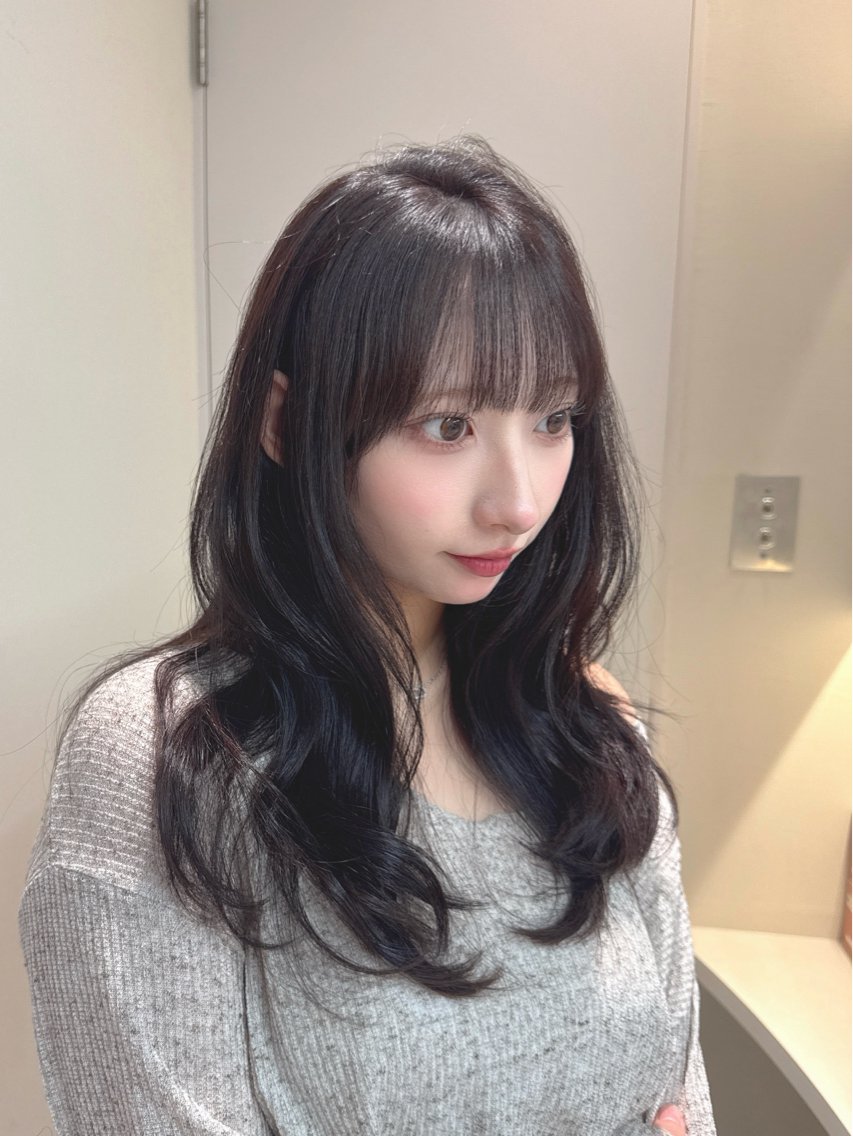 セミロング カット ヘアカラー トリートメント shion 透明感カラーのヘアスタイル