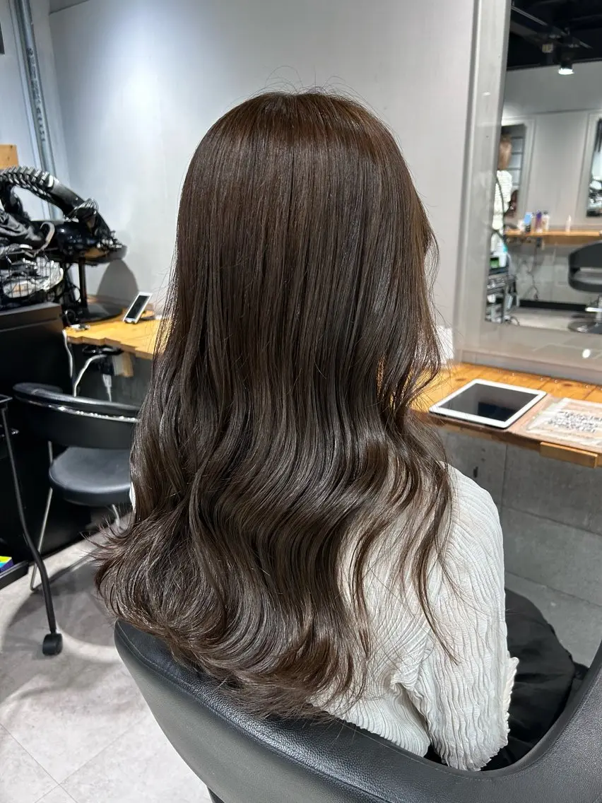 セミロング ヘアカラー ヘッドスパ レイヤーStyle 🪽菜々実のヘアスタイル