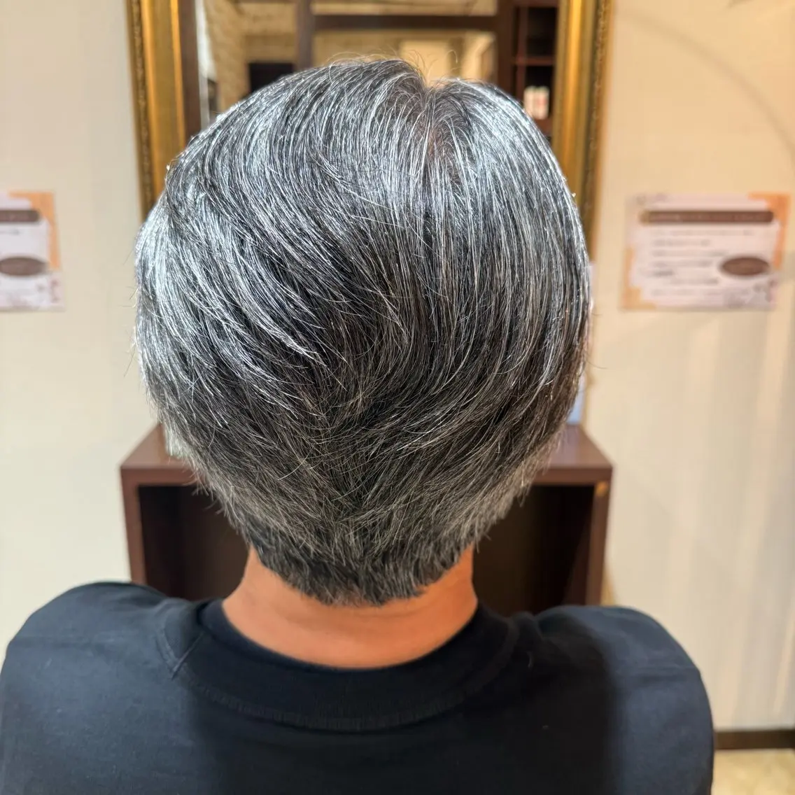 メンズ 刈り上げ カット 野崎 桃実のヘアスタイル