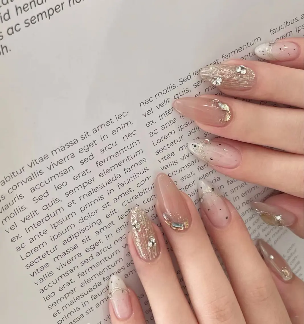 ネイル D-BEAUTY Nailsalonのネイルデザイン