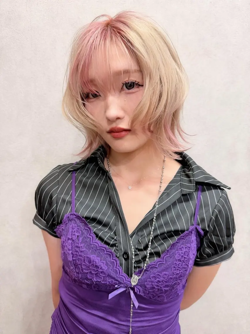 ミディアム カラー ボブレイヤー デザインカラー ボブ レイヤーカット カット ヘアカラー トリートメント AiM 大名　似合わせカットのヘアスタイル
