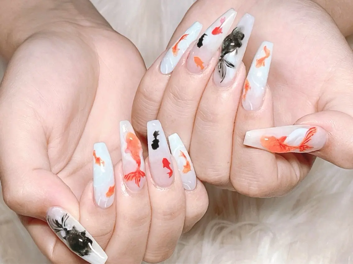 ネイル 長さ出し フットネイル フレンチネイル ジェルネイル グラデーション ハンドネイル Nail&eye Belire 新宿のネイルデザイン