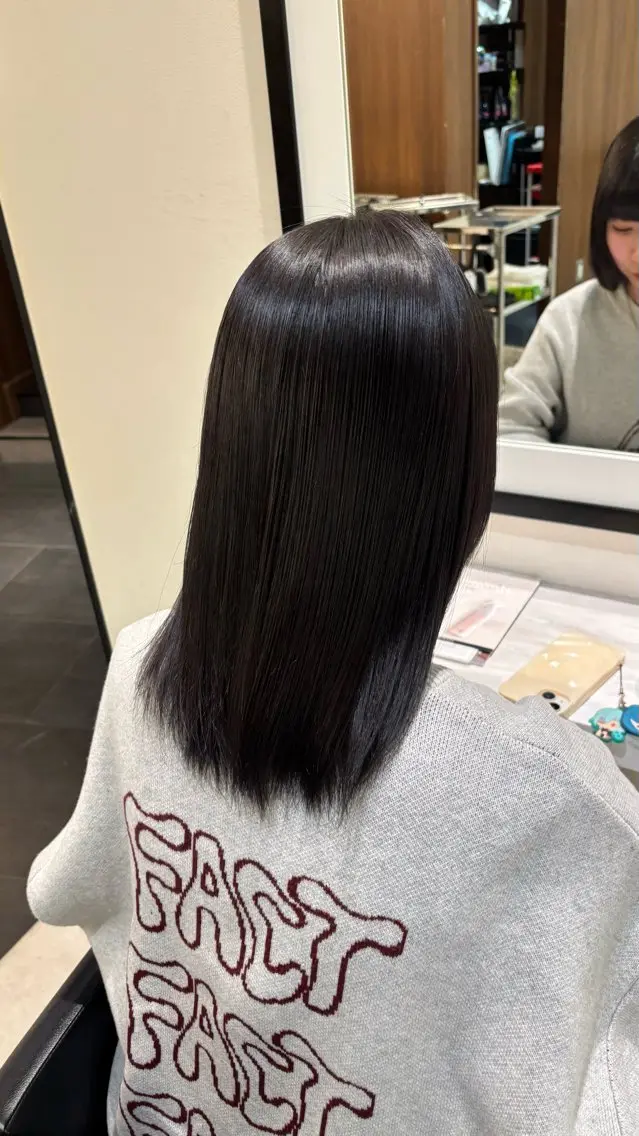 ミディアム 透明感カラー🫧×癒 しスパ鈴木思音のヘアスタイル
